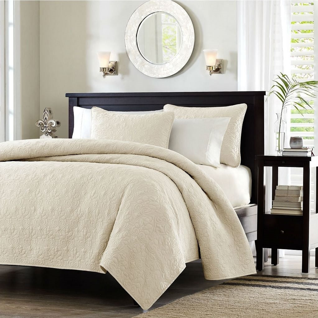 Full / Queen Ivory Beige Quilted Coverlet Quilt Set with 2 Shams-0